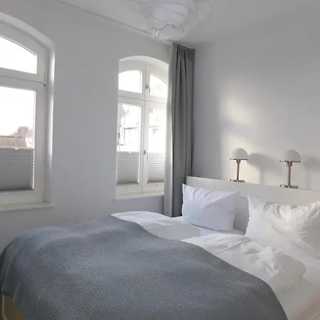Boddenhaus 2 * Ahrenshoop